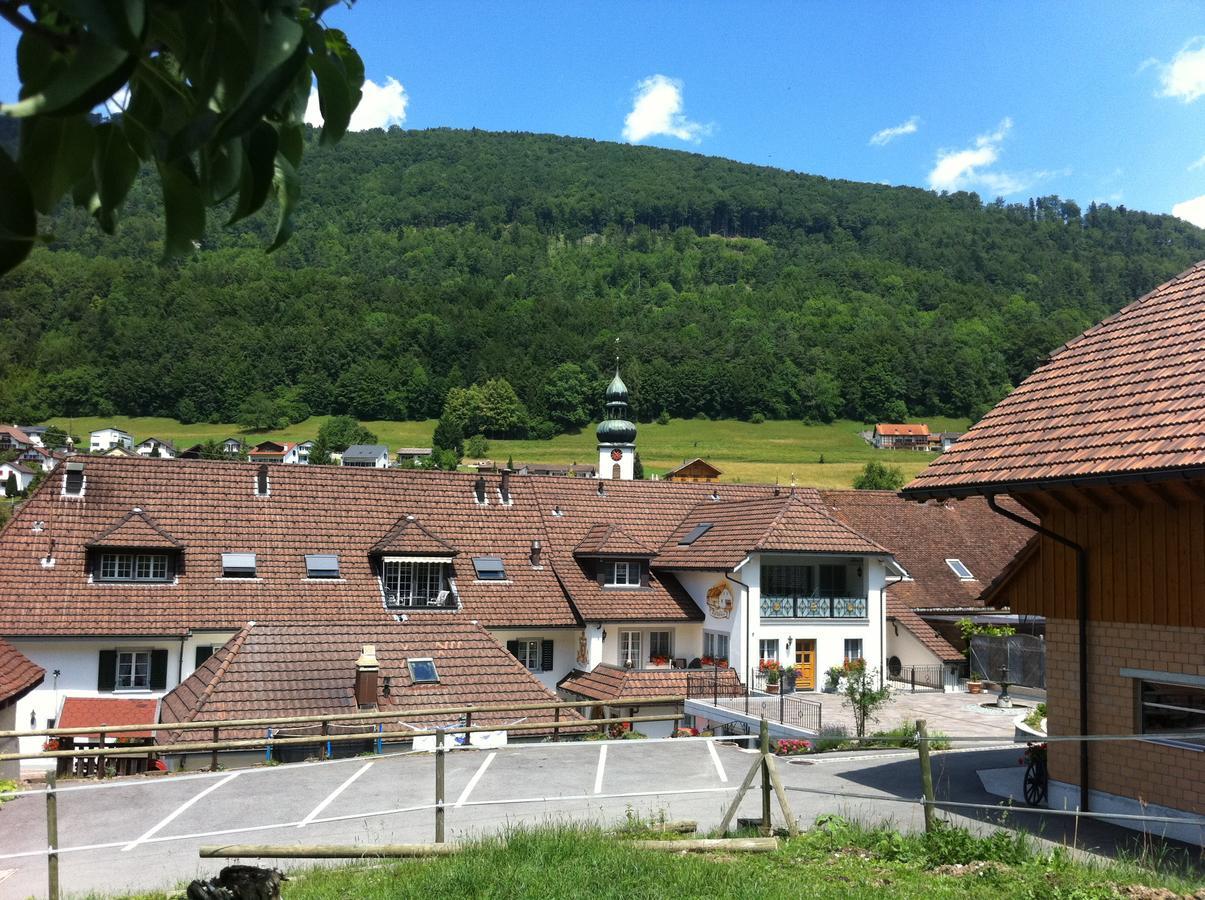Hotel Kreuz Holderbank Exteriér fotografie